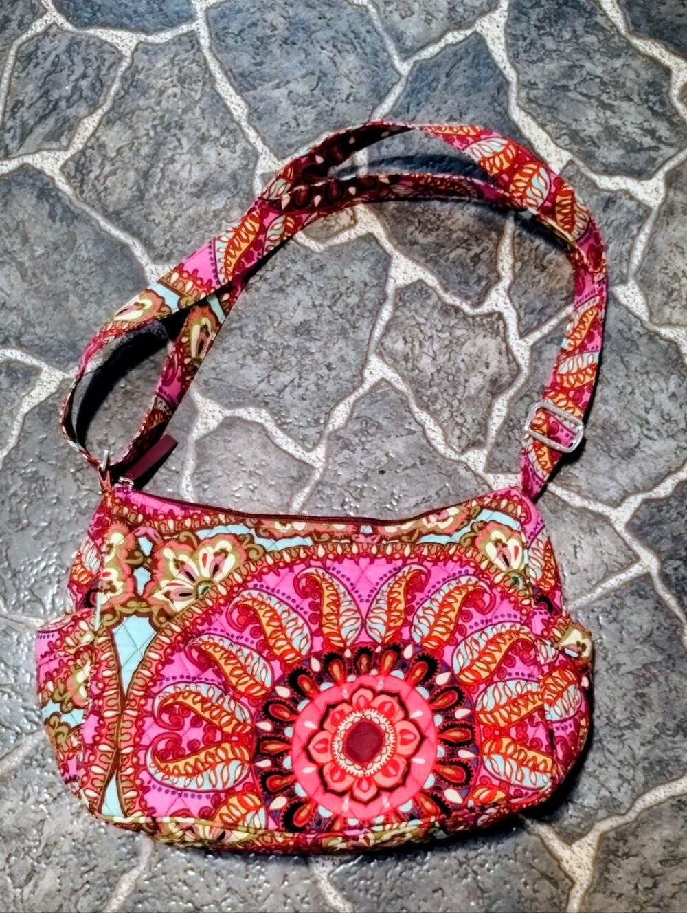 Vera Bradley Pink  Resort Medallion quilted shoulder bag RETIRED VINTAGE